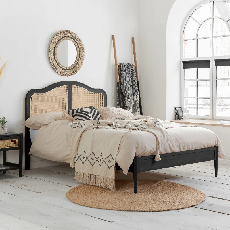 bed-post28795