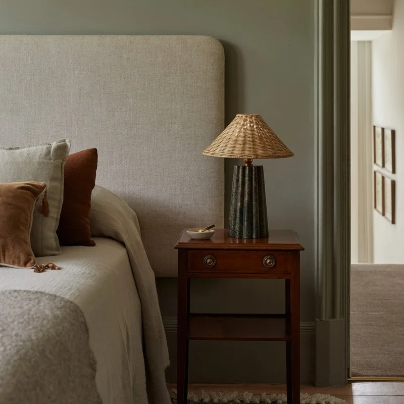 decorum-living92801