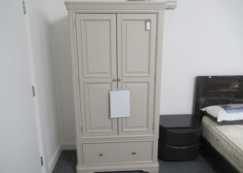 gillies83105